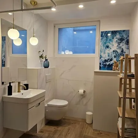 Laendlich Am Bach, Doppelbett Und 2 Einzel *