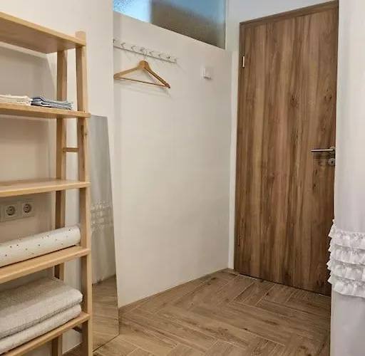 Laendlich Am Bach, Doppelbett Und 2 Einzel Apartmán *