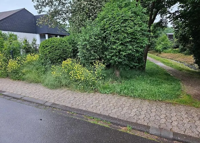 Laendlich Am Bach, Doppelbett Und 2 Einzel Mendig